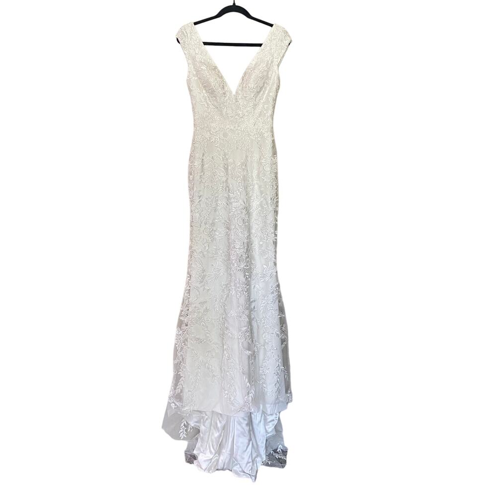 Chosen by KYHA Lace full length wedding dress size 3